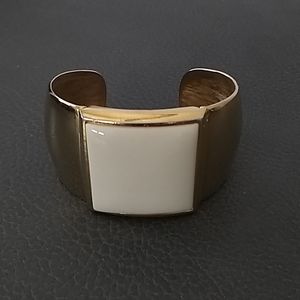Avon beautiful cuff bracelet.